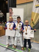 Siegerehrung bei der DM Karate in Neuisenburg mit erfolgreichen saarländischen Athleten. Foto: dkv.